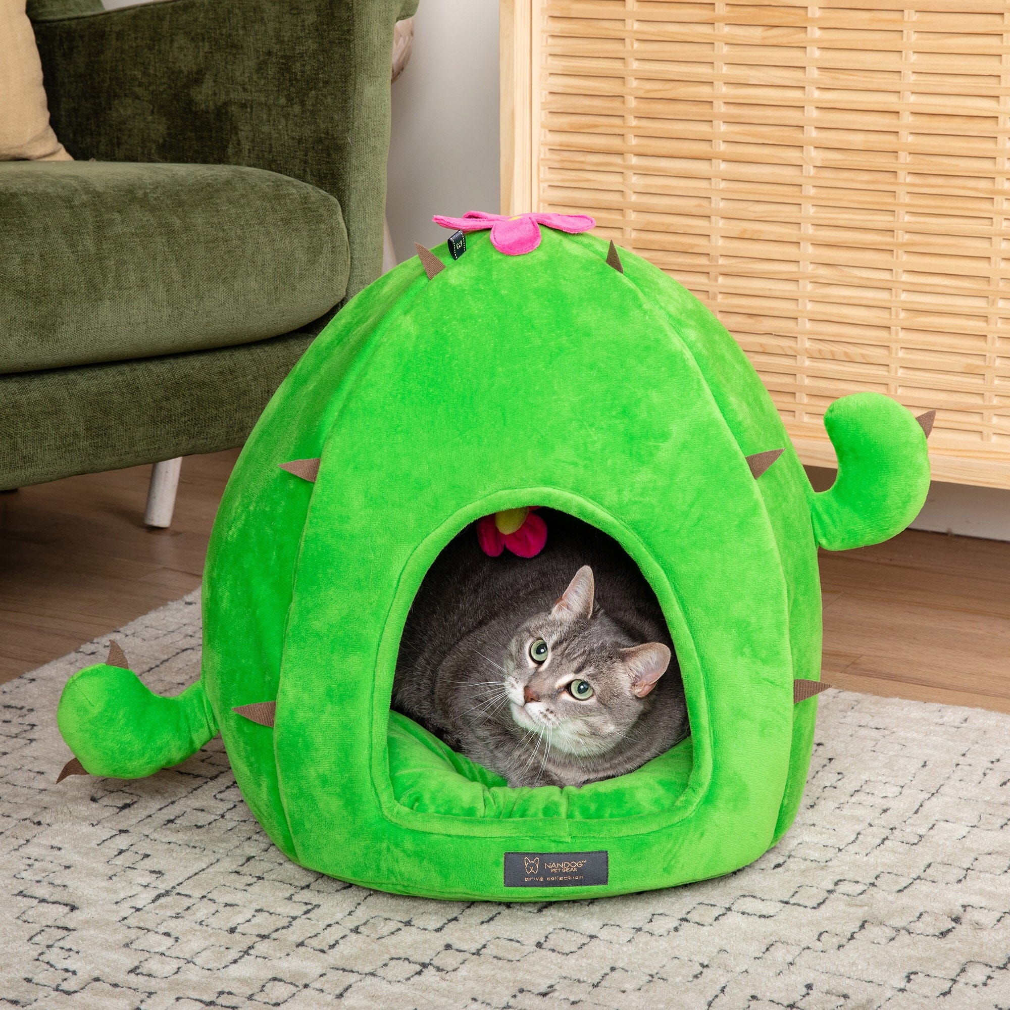 Nandog Cactus Dog Cat Fun Bed Prive Collection